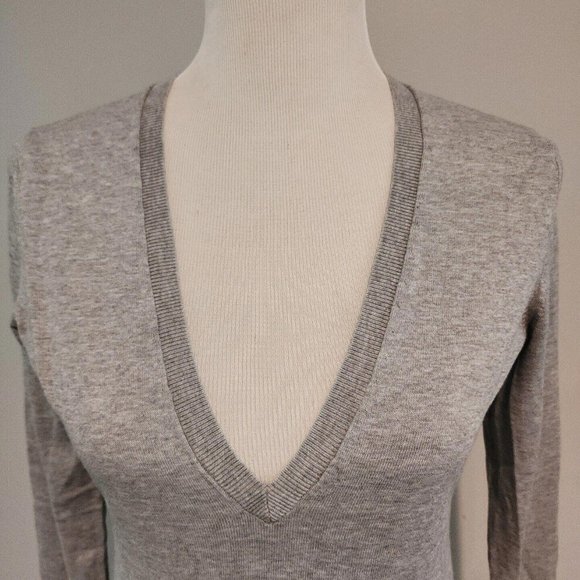 Banana Republic Womens Grau knit Long Sleeve top Size S stretch - Picture 2 of 9